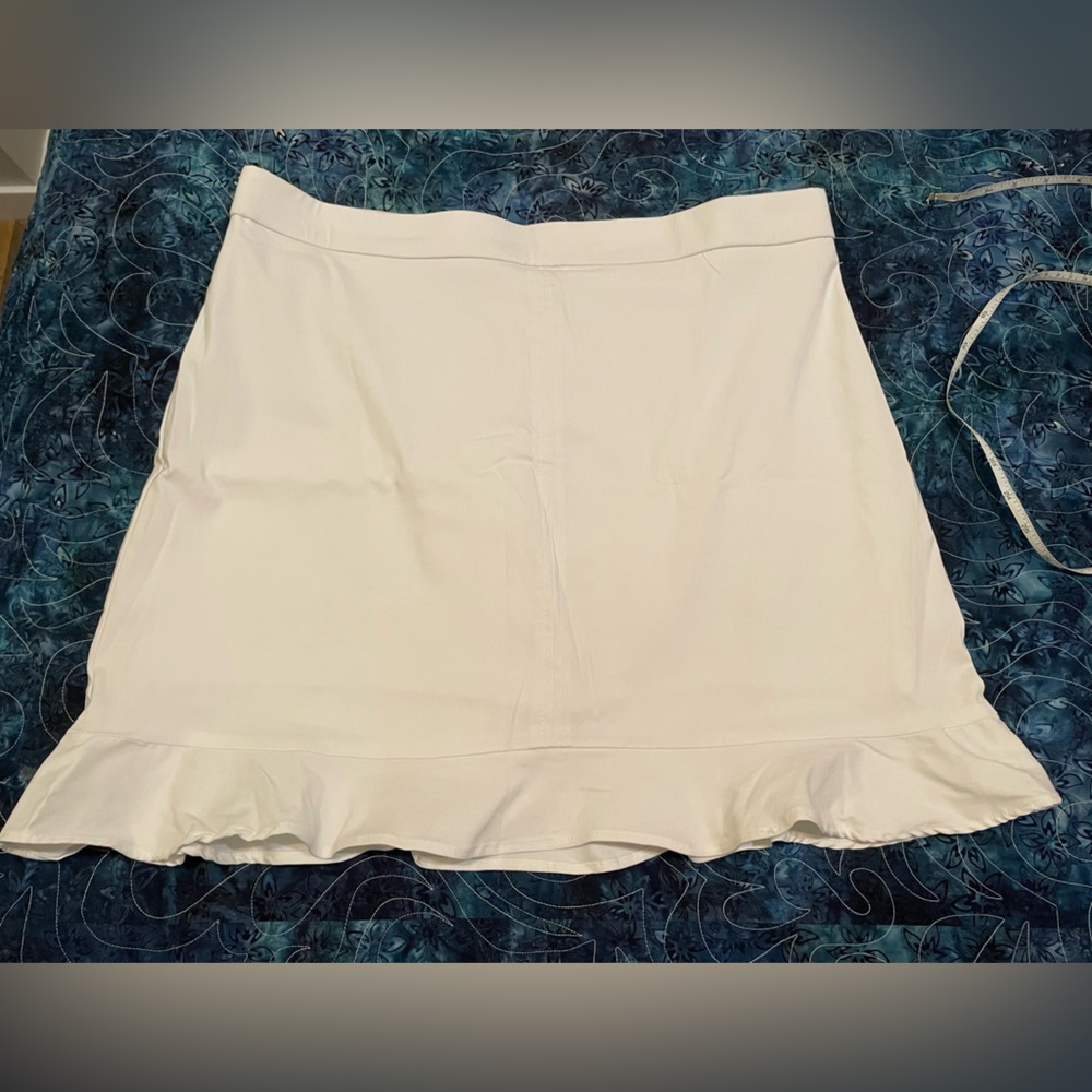 Counterparts White Skort